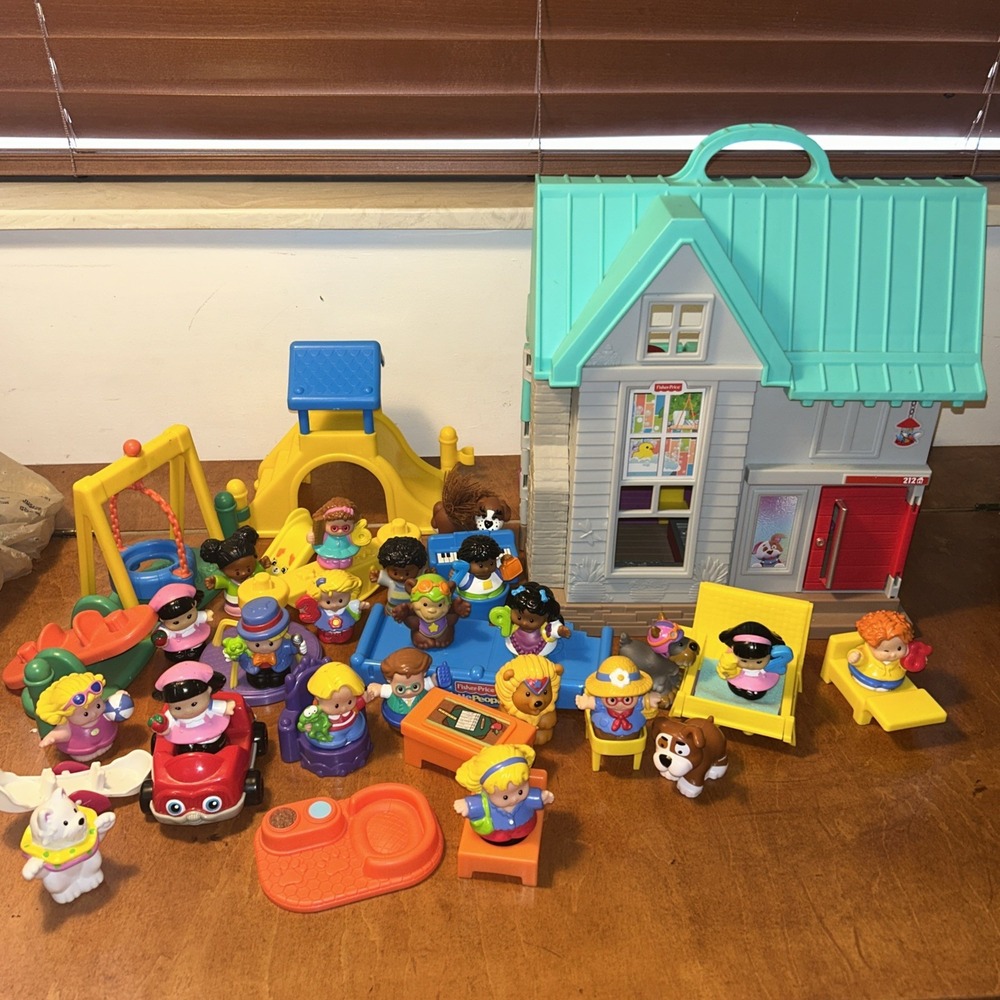 Fisher Price Little People House, Playground, People & Pets Lot